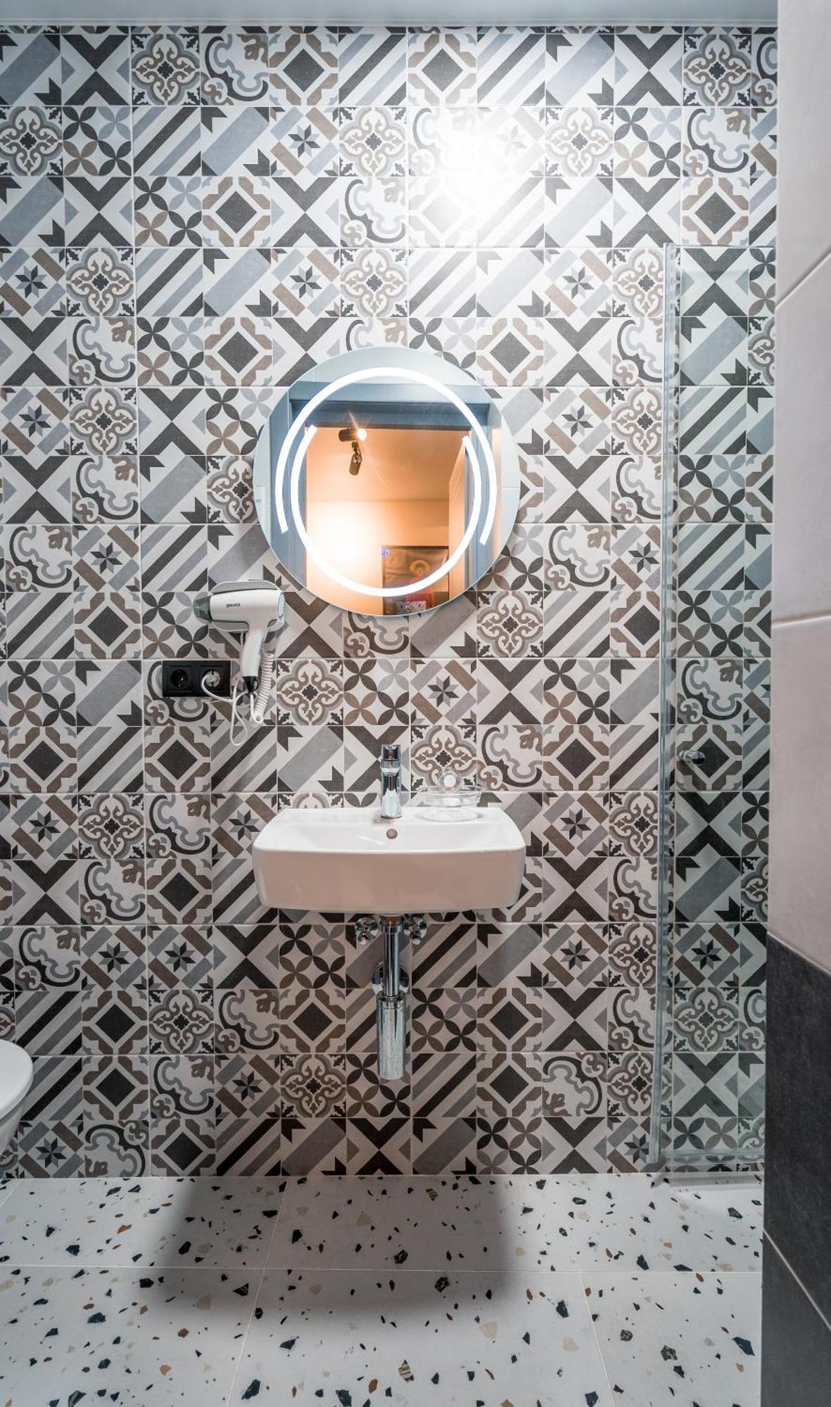 Luxury X By Umbrella Aparthotel Tbilisi Exteriör bild